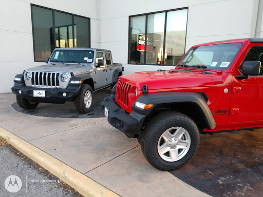 Car Dealer «Lone Star Chrysler Dodge Jeep Ram», reviews and photos, 8811 I-35, San Antonio, TX 78211, USA