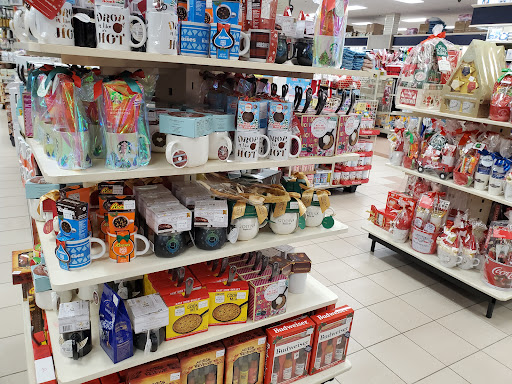 Home Goods Store «Christmas Tree Shops», reviews and photos, 28-34 Broadway, Lynnfield, MA 01940, USA