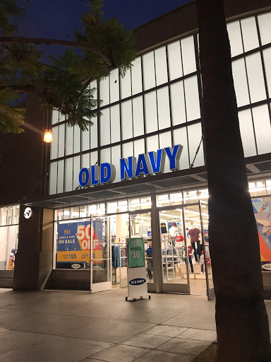 Clothing Store «Old Navy», reviews and photos, 1232 3rd Street Promenade, Santa Monica, CA 90401, USA