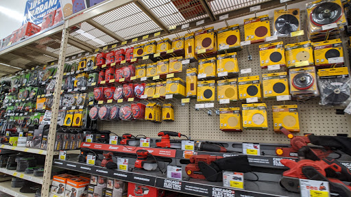 Hardware Store «Harbor Freight Tools», reviews and photos, 6808 W Greenfield Ave, West Allis, WI 53214, USA