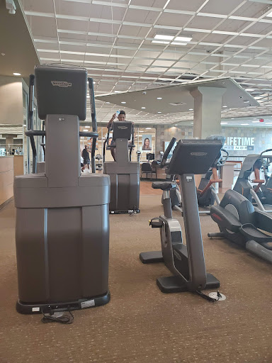 Gym «Life Time Fitness», reviews and photos, 40000 High Pointe Blvd, Novi, MI 48375, USA