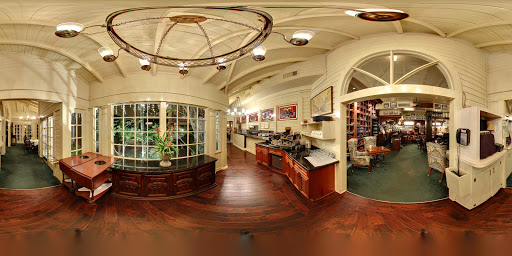 American Restaurant «The Veranda», reviews and photos, 2122 Second St, Fort Myers, FL 33901, USA