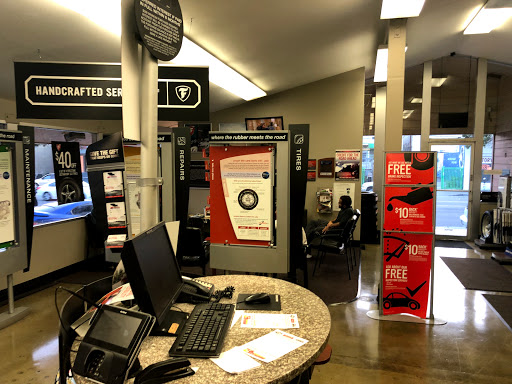 Tire Shop «Firestone Complete Auto Care», reviews and photos, 1817 Lincoln Blvd, Santa Monica, CA 90404, USA