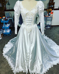 Change of A Dress Alterations - Photo 3 - Car repair in Fort Collins, CO, Fort Collins