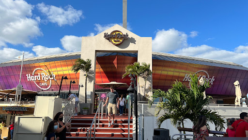 American Restaurant «Hard Rock Cafe», reviews and photos, 401 Biscayne Blvd, Miami, FL 33132, USA