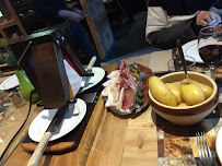 Raclette du Restaurant français Le Sérac à Chamonix-Mont-Blanc - n°7