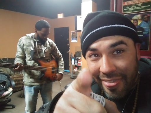 Shopping Mall «Redford Oaks Shopping Center», reviews and photos, 25463 Grand River Ave, Redford Charter Twp, MI 48240, USA