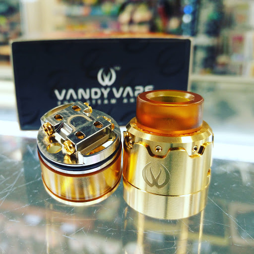 Tobacco Shop «Habits Vape & Smoke shop», reviews and photos, 8391 Folsom Blvd, Sacramento, CA 95826, USA