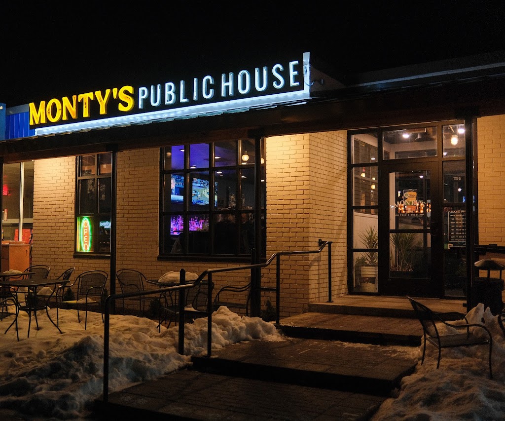 Monty's Public House 48108