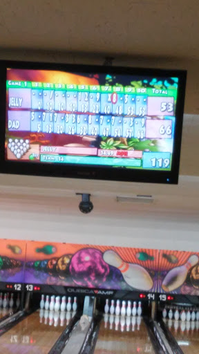 Bowling Alley «Crest Hill Lanes & Keglers Sportsbar and Grill», reviews and photos, 905 Theodore St, Crest Hill, IL 60403, USA