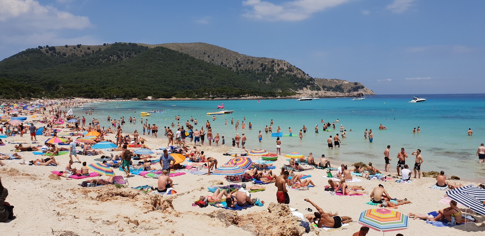 Photo de Plage de S'Agulla - recommandé pour les voyageurs en famille avec des enfants