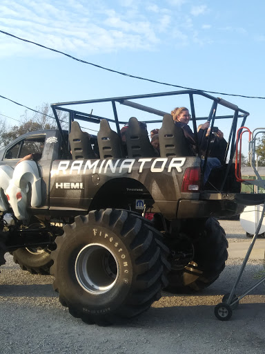 Car Dealer «Goodwin Brothers Auto», reviews and photos, 250 Broad St, New Castle, IN 47362, USA