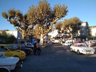 Place du Logis à Pégomas