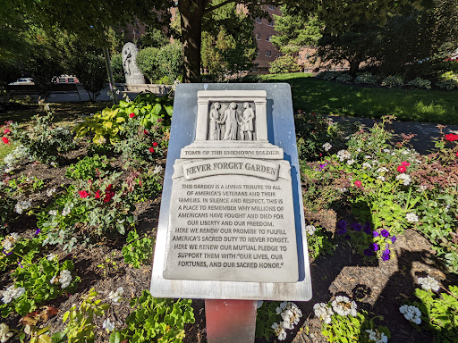 Park «Veterans Park», reviews and photos, 1 Naval Park Cove, Buffalo, NY 14202, USA