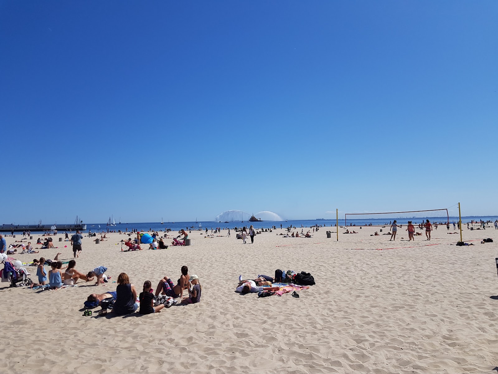 Foto av Gdynia beach och bosättningen