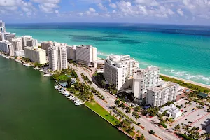 Ocean Surf Hotel image