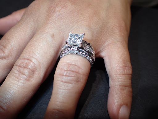 Jeweler «Albert Kaz Jewelry», reviews and photos, 7955 N Blackstone Ave, Fresno, CA 93720, USA