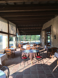 Atmosphère du Restaurant La Bergerie du Golf à Les Forges - n°4