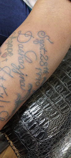 Explore in memory of mom tattoo ideas, creative tattoo ideas in Galesburg, available at Hawks Tattoos