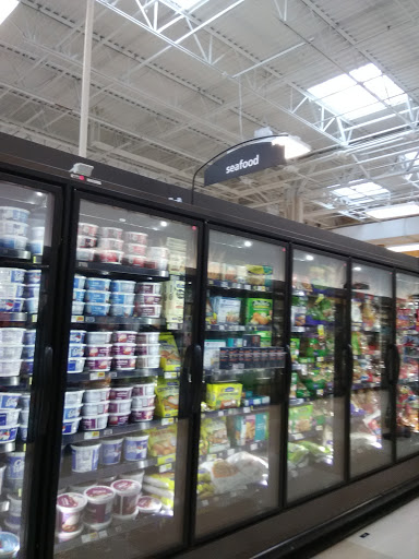 Grocery Store «Kroger», reviews and photos, 143 Henslee Dr, Dickson, TN 37055, USA