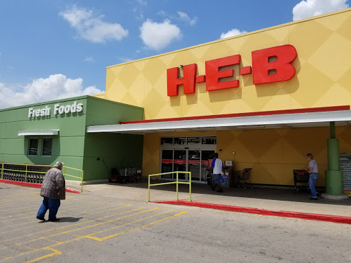 Grocery Store «H-E-B Grocery», reviews and photos, 1314 W Adams Ave, Temple, TX 76504, USA