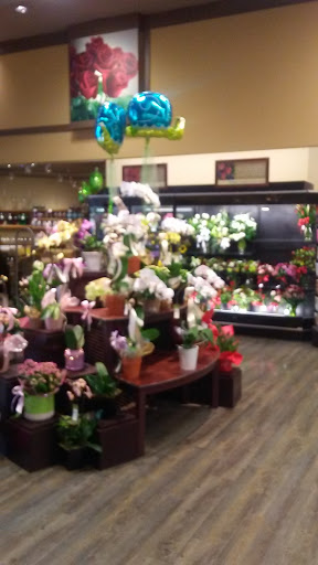 Grocery Store «Safeway», reviews and photos, 1550 N Pacific Hwy, Woodburn, OR 97071, USA