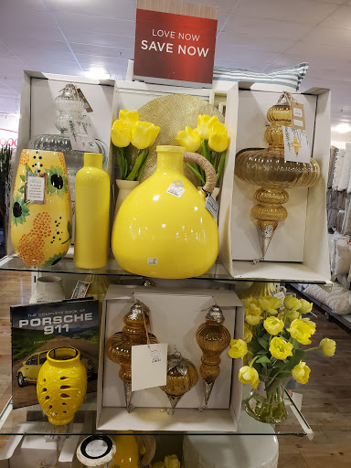 Department Store «HomeGoods», reviews and photos, 2731 N Elston Ave, Chicago, IL 60647, USA