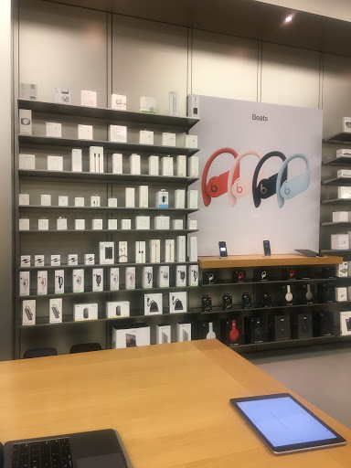 Computer Store «Apple Fashion Place», reviews and photos, 6191 State St, Murray, UT 84107, USA