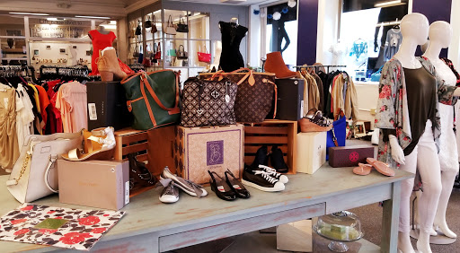 Boutique «blue / A GOODWILL BOUTIQUE /», reviews and photos, 335 S Main St, Akron, OH 44308, USA