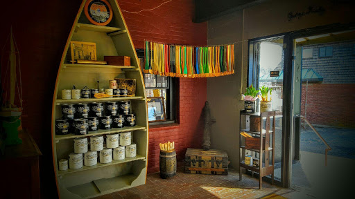 Paint Store «GEORGE KIRBY JR PAINT CO», reviews and photos, 163 Mt Vernon St, New Bedford, MA 02740, USA