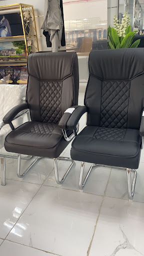 معرض المشحن للأثاث المكتبي والمنزلي 