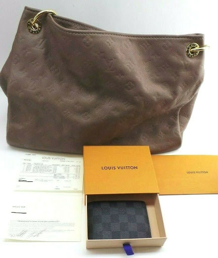 Pawn Shop «R J Jewelry & Loan Co», reviews and photos, 1210 Bloomingdale Rd, Glendale Heights, IL 60139, USA