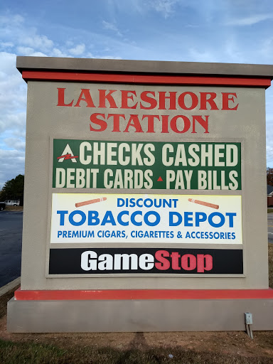 Video Game Store «GameStop», reviews and photos, 350 Shallowford Rd, Gainesville, GA 30504, USA