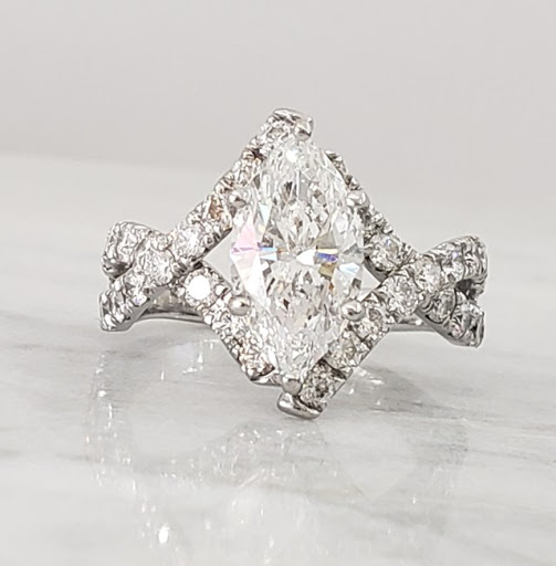 Jewelry Store «Georgetown Jewelers Inc», reviews and photos, 351 Georgetown Square, Wood Dale, IL 60191, USA