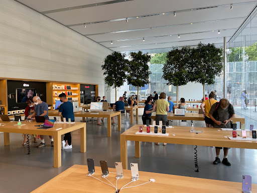 Computer Store «Apple Pioneer Place», reviews and photos, 450 SW Yamhill St, Portland, OR 97204, USA