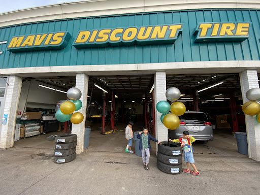 Tire Shop «Mavis Discount Tire», reviews and photos, 231 Elmira Rd, Ithaca, NY 14850, USA