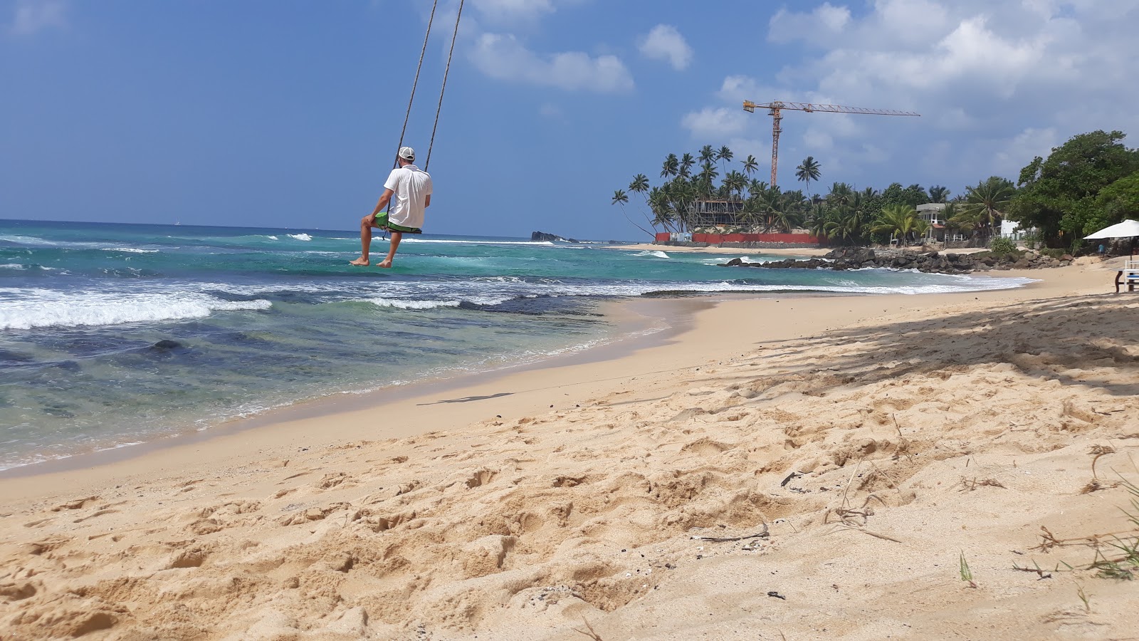 Mihiripenna Beach'in fotoğrafı ve yerleşim