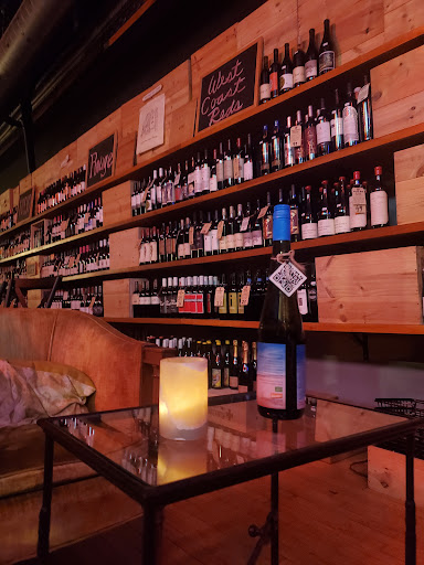 Wine Store «Printers Row Wine Shop», reviews and photos, 719 S Dearborn St, Chicago, IL 60605, USA