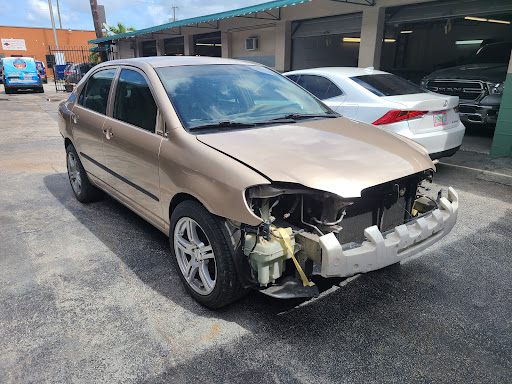 Auto Body Shop «Marbella Paint & Body Shop», reviews and photos, 4848 E 10th Ct, Hialeah, FL 33013, USA
