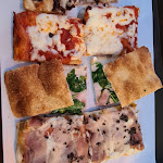 Photo n°7 de l'avis de Martin.a fait le 15/05/2022 à 19:15 sur le  Pizzeria MARINA (Marina Pizza Al Taglio) à Fiumicino