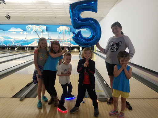 Bowling Alley «Brandon Crossroads Bowl», reviews and photos, 609 Crater Ln, Tampa, FL 33619, USA