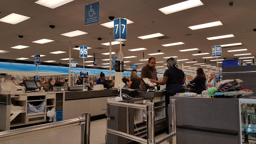 Clothing Store «Ross Dress for Less», reviews and photos, 12680 W Sunrise Blvd, Sunrise, FL 33323, USA