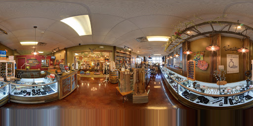 Gold Dealer «Gold & Co Boutique», reviews and photos, 387 W Main St A, Hendersonville, TN 37075, USA