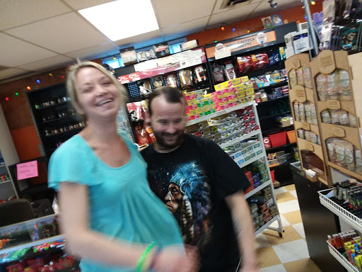 Tobacco Shop «Tobacco World», reviews and photos, 335 S Columbia River Hwy, St Helens, OR 97051, USA