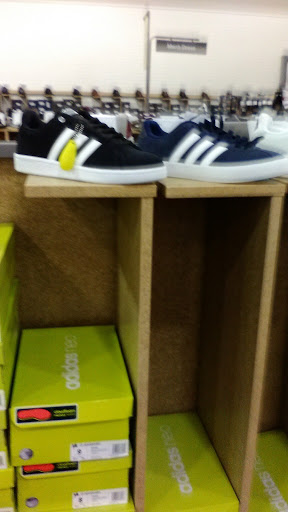 Shoe Store «DSW Designer Shoe Warehouse», reviews and photos, 4100 E Mexico Ave, Denver, CO 80222, USA