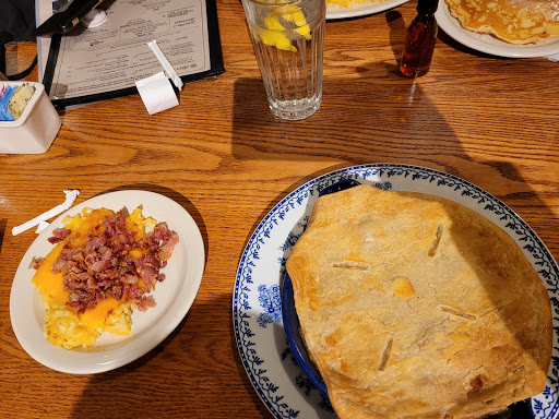 American Restaurant «Cracker Barrel Old Country Store», reviews and photos, 796 Business Park Dr, Prattville, AL 36066, USA