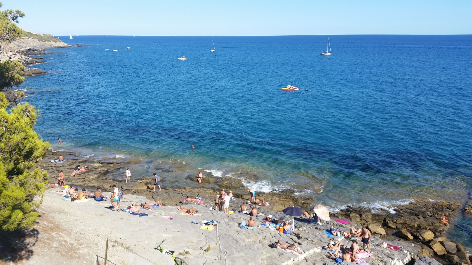 Φωτογραφία του Spiaggia del Porteghetto με rocky shore επιφάνεια