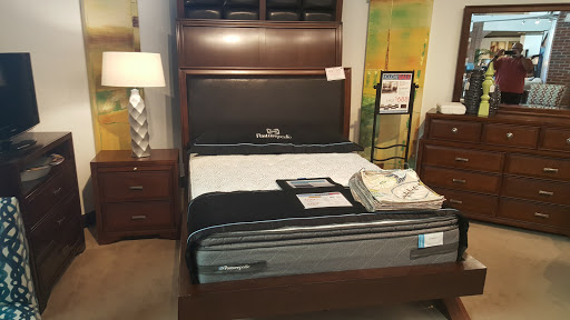 Furniture Store «Rooms To Go Furniture Store - Altamonte Springs», reviews and photos, 464 FL-436, Altamonte Springs, FL 32714, USA