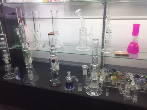 Tobacco Shop «Fu King Smoke Shop», reviews and photos, 689 Main St, Hackensack, NJ 07601, USA