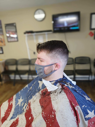 Barber Shop «Moe Shands Barber Shop», reviews and photos, 21 Reilly Rd, Frankfort, KY 40601, USA